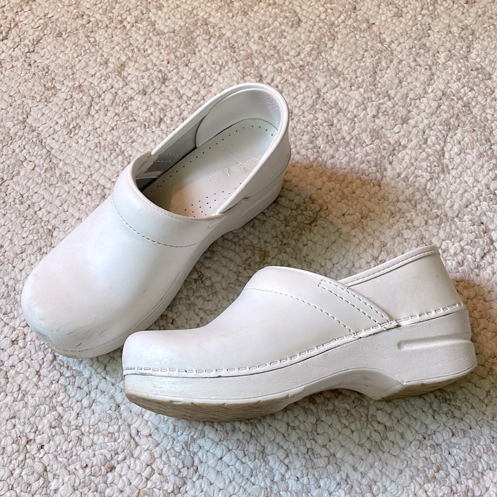 Dansko Pro XP 2.0 Clog womens